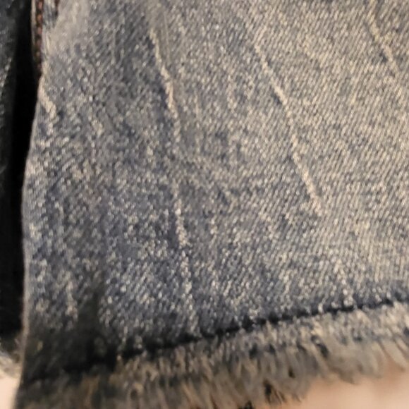 SILVER JEANS Women's Denim Shorts 28 Hi-Rise Eco-Friendly Distressed Sum… - Picture 10 of 13